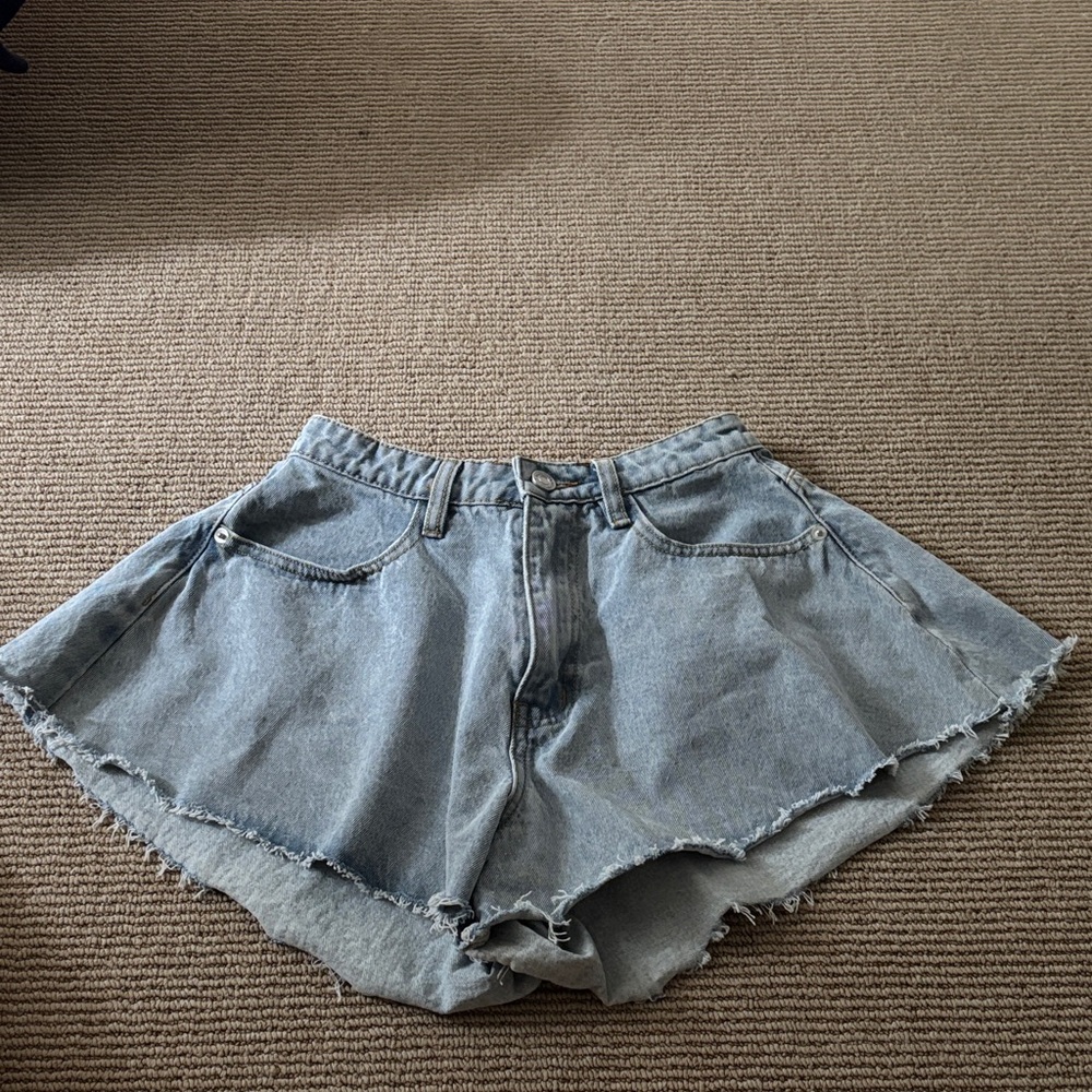 Missguided Floaty Blue Denim Shorts